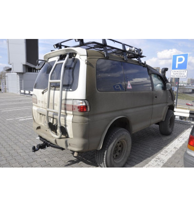 Фаркоп на Mitsubishi Delica MDel97-07-E