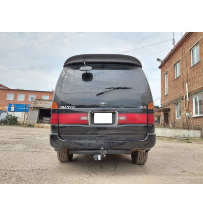 Фаркоп на Toyota Grand HiAce TGra95-02A