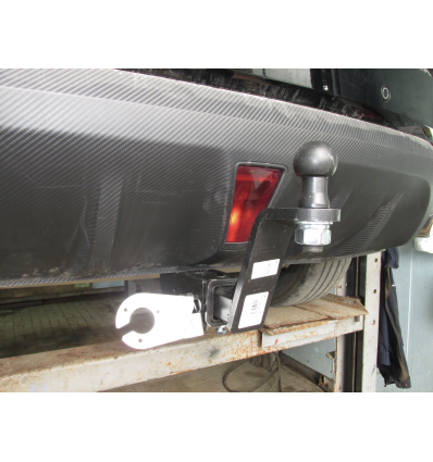 Фаркоп на Changan UNI-K 8403