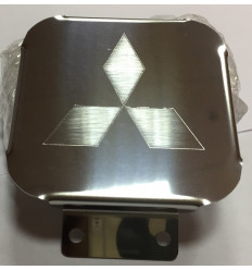 Заглушка на фаркоп с логотипом Mitsubishi