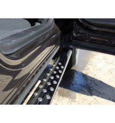 Пороги овальные с проступью на Subaru Forester SUBFOR13-07