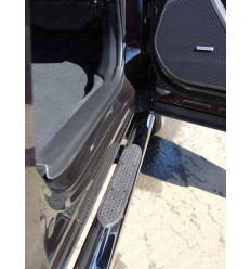 Пороги овальные с накладкой на Subaru Forester SUBFOR16-08
