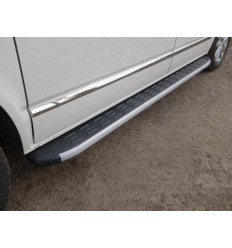 Пороги алюминиевые с пластиковой накладкой на Volkswagen Multivan VWMULT15-13AL