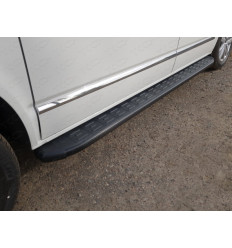 Пороги алюминиевые с пластиковой накладкой (карбон черные) на Volkswagen Multivan VWMULT15-13BL 
