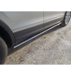Пороги овальные с проступью на Volkswagen Tiguan VWTIG17-07