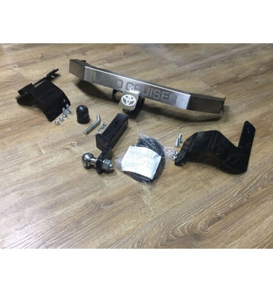 Фаркоп на Toyota Land Cruiser 200 TCU00049