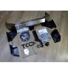 Фаркоп на Toyota Fortuner TCU00099