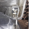 Амортизатор (упор) капота на Lada XRAY 05-04