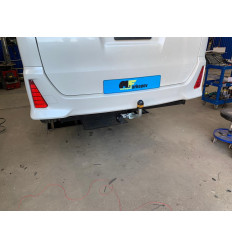 Фаркоп toyota noah