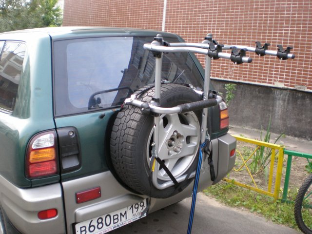 Велобагажник на запасное колесо